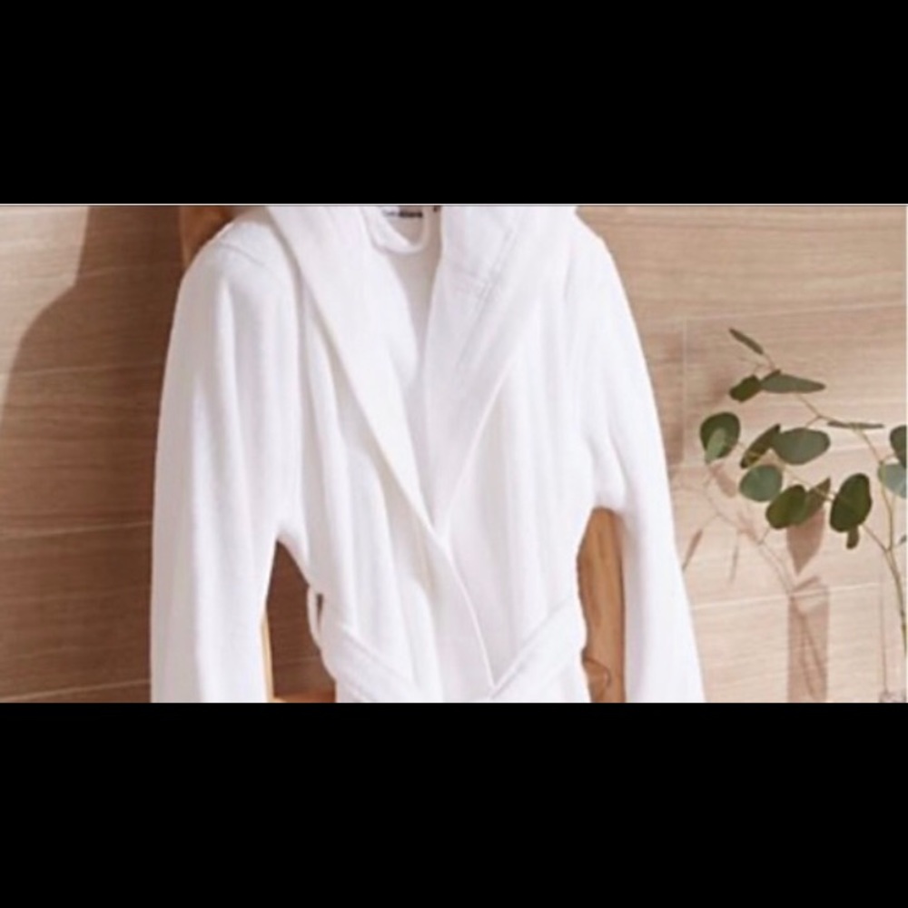 Turkish bathrobe crate and barrel size L/XL